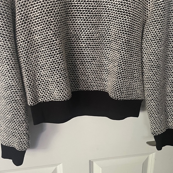 Marine Layer Black&White Crew Neck Cropped Knit Sweater Sz small - Picture 3 of 6